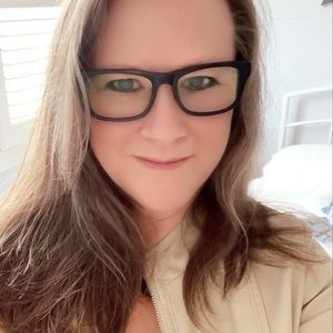 Meet your Posher, Marci